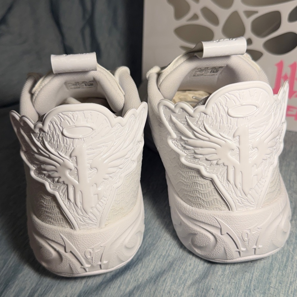Puma LaMelo Ball MB.04 Lo basketball sneakers in the "Ice White" 10.5 - Picture 12 of 17